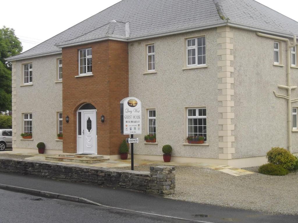Quay West Ireland Bed & Breakfast Westport Exterior photo