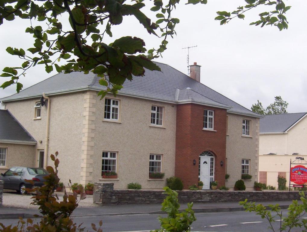 Quay West Ireland Bed & Breakfast Westport Exterior photo